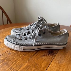 Converse John Varvatos sneaks, size M7/W9